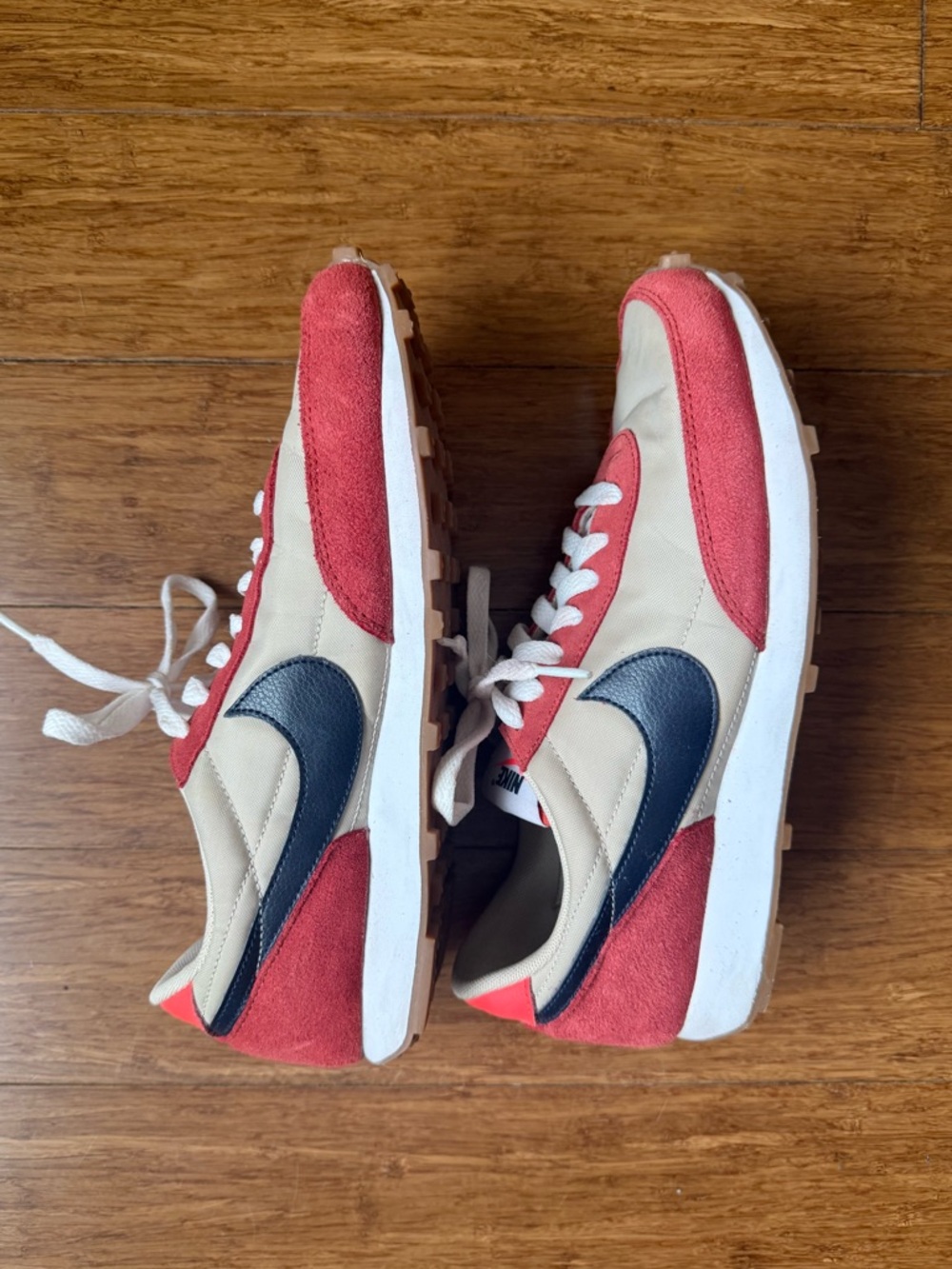 Nike Women’s Daybreak Sneakers, 9, Cinnabar Sanddrift Gum, Great Condition - Picture 6 of 10